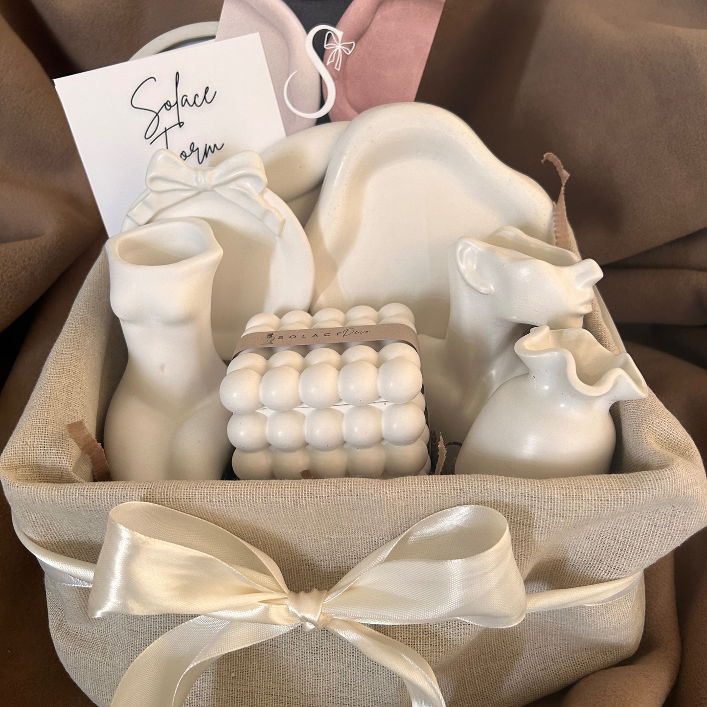 Victoria BOW-quet Gift Set