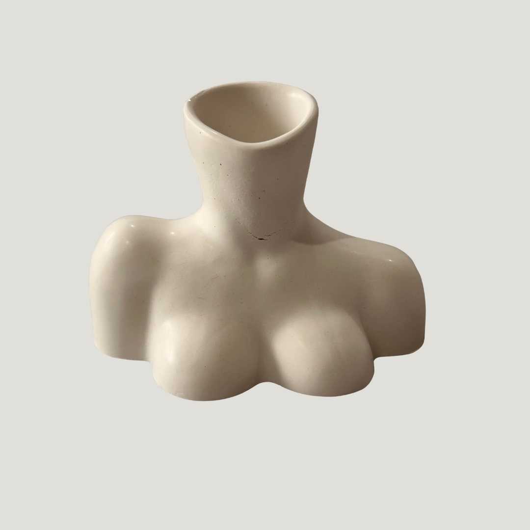 Nina Vase